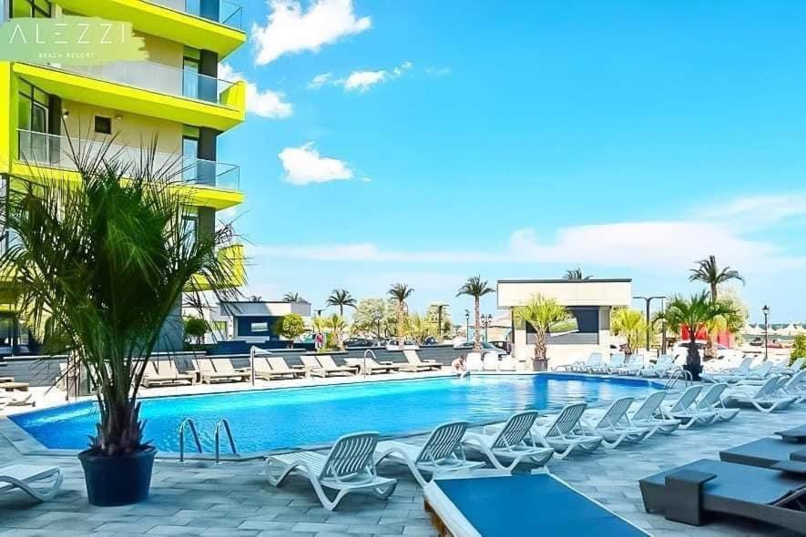 Michael By The Sea - Alezzi Beach Resort Năvodari 외부 사진